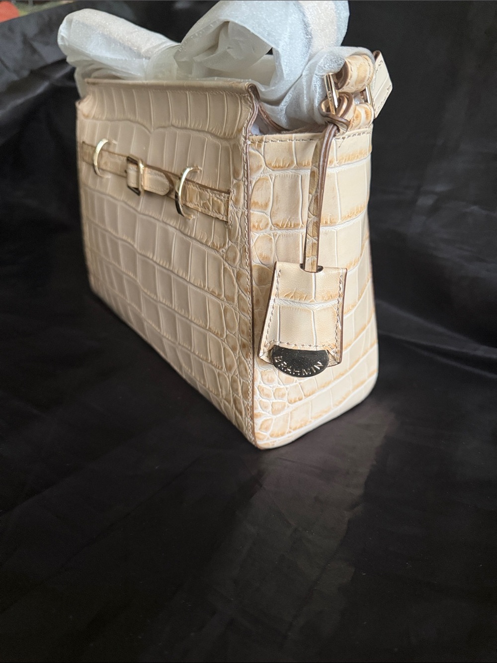 Brahmin Hillary Crossbody Bag & Cordelia Wallet in Cloud Dancer Pagoda NWT - Picture 3 of 12